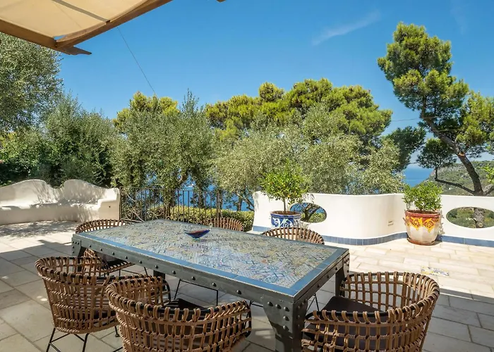 Lovely In Anacapri (Isola di Capri)