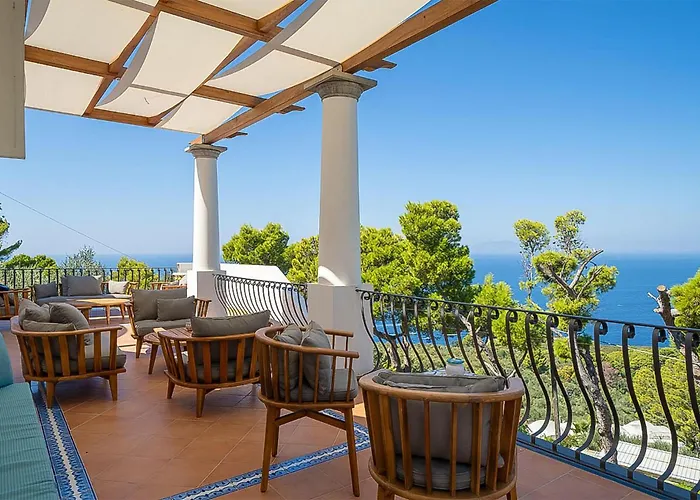 Lovely In Anacapri (Isola di Capri)